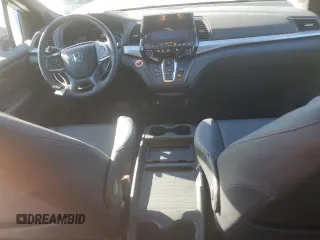 2024 Honda Odyssey Sport with VIN 5FNRL6H74RB057822, listed as a Copart auction lot 43315985 with 10,903 mi miles and Salvage Title. Bid and sale history available at DreamBid. Image 8.