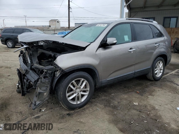 2014 Kia Sorento LX with VIN 5XYKT4A73EG426012, listed as a Copart auction lot 86743754 with 68,157 mi miles and Salvage Title. Bid and sale history available at carsss.com. Image 1.