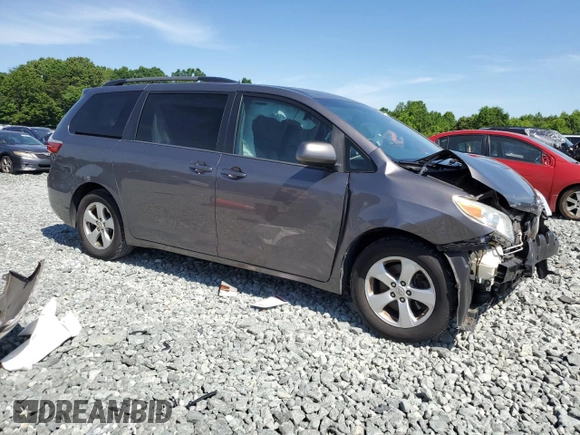2015 Toyota Sienna LE AAS с VIN 5TDKK3DC3FS637513, выставлен на аукционе Copart как лот 57473035 с пробегом 133 997 миль миль и Списание • Salvage title. История ставок и продаж доступна на DreamBid. Изображение 4.