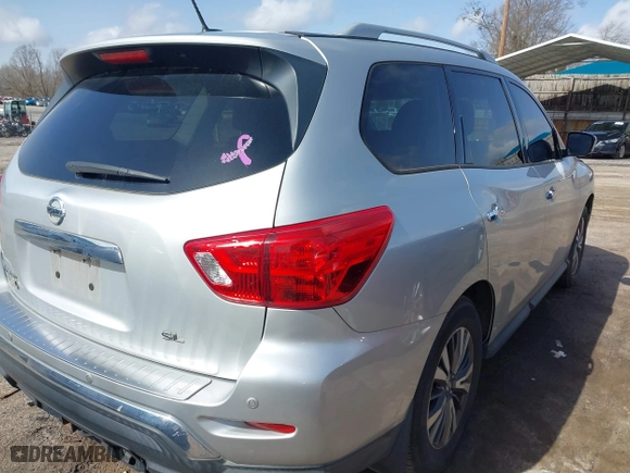 2017 Nissan Pathfinder SV with VIN 5N1DR2MNXHC603746, listed as a IAAI auction lot 41736575 with 174,439 mi miles. Bid and sale history available at carsss.com. Image 4.