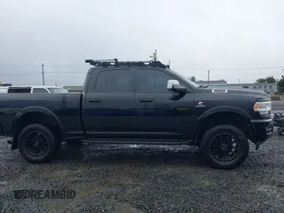2019 Ram 2500 Laramie with VIN 3C6UR5FL7KG548833, listed as a IAAI auction lot 41557588 with 169,414 mi miles. Bid and sale history available at carsss.com. Image 13.