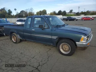 1994 Toyota Pickup z VIN 4TARN93P9RZ255143, wystawiony jako Copart lot #49554475 z przebiegiem 249 957 mil mil oraz Szkoda całkowita • Salvage title. Historia ofert i sprzedaży dostępna na DreamBid. Obrazek 4.
