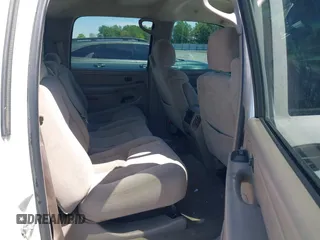 2007 Chevrolet Silverado 1500HD LS z VIN 1GCGK13UX7F199725, wystawiony jako IAAI lot #42098940 z przebiegiem Nie podano mil oraz . Historia ofert i sprzedaży dostępna na DreamBid. Obrazek 8.
