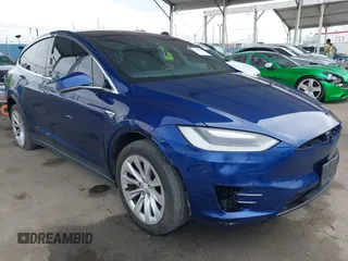 2016 Tesla Model X 70D z VIN 5YJXCBE29GF018794, wystawiony jako IAAI lot #42129574 z przebiegiem 51 814 mil mil oraz . Historia ofert i sprzedaży dostępna na DreamBid. Obrazek 1.