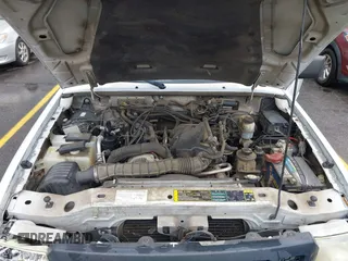 2007 Ford Ranger XL with VIN 1FTYR14UX7PA27591, listed as a IAAI auction lot 41958807 with 159,418 mi miles. Bid and sale history available at carsss.com. Image 10.