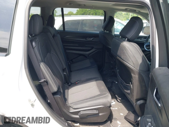 2023 Jeep Grand Cherokee Altitude с VIN 1C4RJJAG3P8856636, выставлен на аукционе IAAI как лот 42185485 с пробегом 44 874 миль миль и . История ставок и продаж доступна на DreamBid. Изображение 8.