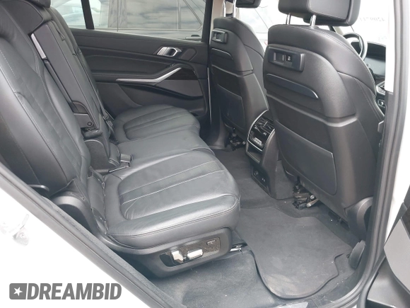 2020 BMW X7 xDrive40i z VIN 5UXCW2C02L9B68713, wystawiony jako IAAI lot #42097115 z przebiegiem 95 758 mil mil oraz . Historia ofert i sprzedaży dostępna na DreamBid. Obrazek 8.