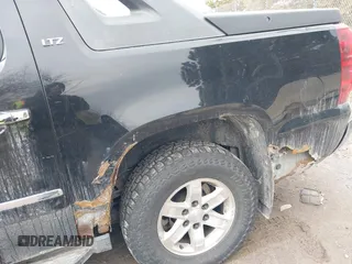 2007 Chevrolet Avalanche 3LT with VIN 3GNFK12337G268006, listed as a IAAI auction lot 41694824 with 225,952 mi miles and . Bid and sale history available at DreamBid. Image 12.