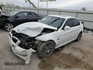 2011 BMW 3 Series 335d z VIN WBAPN7C58BA950567, wystawiony jako Copart lot #51859515 z przebiegiem Nie podano mil oraz Szkoda całkowita • Salvage title. Historia ofert i sprzedaży dostępna na DreamBid. Obrazek 1.