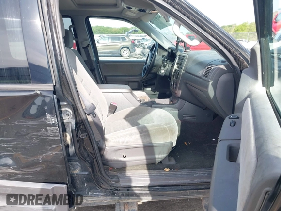 2005 Ford Explorer XLT с VIN 1FMZU73K85UB37300, выставлен на аукционе IAAI как лот 42341612 с пробегом 237 695 миль миль и . История ставок и продаж доступна на DreamBid. Изображение 5.