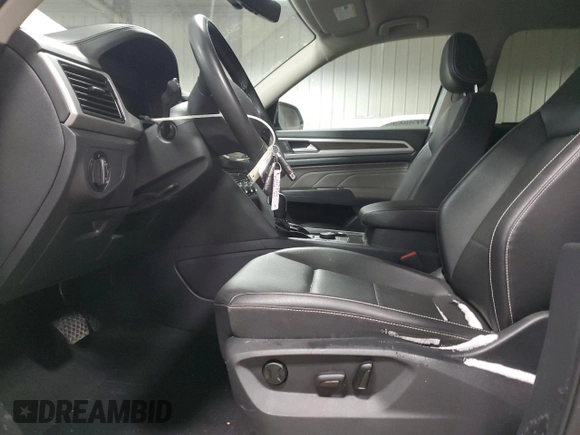2023 Volkswagen Atlas SE с VIN 1V2HP2CA8PC528004, выставлен на аукционе Copart как лот 88048055 с пробегом 28 286 миль миль и Списание • Salvage title. История ставок и продаж доступна на DreamBid. Изображение 7.