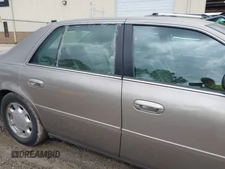 2000 Cadillac DeVille z VIN 1G6KD54Y5YU317015, wystawiony jako IAAI lot #42441249 z przebiegiem 82 901 mil mil oraz . Historia ofert i sprzedaży dostępna na DreamBid. Obrazek 6.