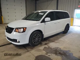 2018 Dodge Grand Caravan SXT z VIN 2C4RDGCG9JR329784, wystawiony jako Copart lot #56279165 z przebiegiem 94 362 mil mil oraz Szkoda całkowita • Salvage title. Historia ofert i sprzedaży dostępna na DreamBid. Obrazek 1.