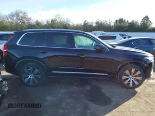 2023 Volvo XC90 Plus with VIN YV4H600N1P1931864, listed as a IAAI auction lot 41441737 with 31,429 mi miles and . Bid and sale history available at DreamBid. Image 13.
