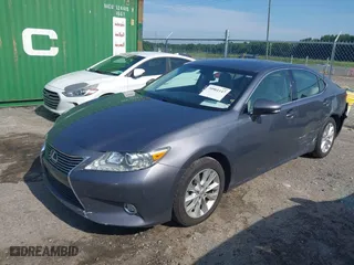 2014 Lexus ES 300h Hybrid with VIN JTHBW1GG3E2076211, listed as a IAAI auction lot 39901147 with 129,809 mi miles. Bid and sale history available at carsss.com. Image 18.