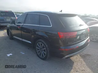 2018 Audi Q7 Premium Plus z VIN WA1LAAF75JD054810, wystawiony jako IAAI lot #42049892 z przebiegiem 43 297 mil mil oraz . Historia ofert i sprzedaży dostępna na DreamBid. Obrazek 3.