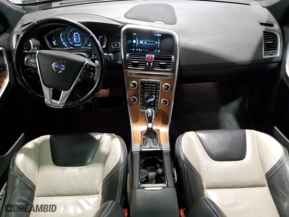 2015 Volvo XC60 T6 Drive-E Platinum with VIN YV449MDM3F2628849, listed as a Copart auction lot 78917974 with 81,751 mi miles and Salvage Title. Bid and sale history available at carsss.com. Image 8.