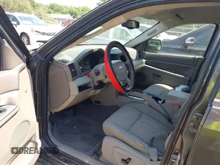 2005 Jeep Grand Cherokee Laredo с VIN 1J4HR48N65C530330, выставлен на аукционе IAAI как лот 42733901 с пробегом 177 349 миль миль и . История ставок и продаж доступна на DreamBid. Изображение 5.