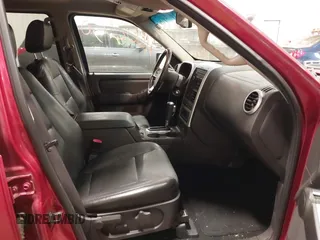 2008 Mercury Mountaineer with VIN 4M2EU47E58UJ08941, listed as a IAAI auction lot 41002350 with 121,815 mi miles. Bid and sale history available at carsss.com. Image 5.