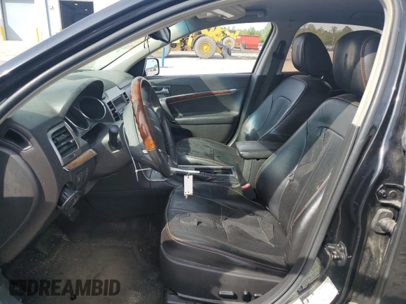 2010 Lincoln MKZ с VIN 3LNHL2GC0AR750937, выставлен на аукционе Copart как лот 52629645 с пробегом 151 258 миль миль и Списание • Salvage title. История ставок и продаж доступна на DreamBid. Изображение 7.