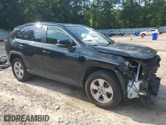 2019 Toyota RAV4 XLE with VIN JTMP1RFV7KD511381, listed as a Copart auction lot 63565625 with 95,470 mi miles and Salvage title. Bid and sale history available at DreamBid. Image 4.