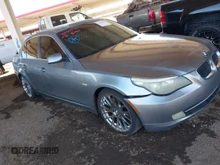 2008 BMW 5 Series 528i with VIN WBANU53598CT05826, listed as a IAAI auction lot 41660152 with 227,545 mi miles and . Bid and sale history available at carsss.com. Image 1.