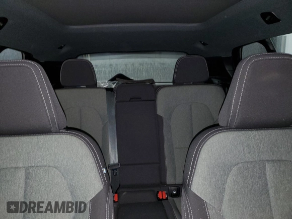 2024 Volvo XC40 Core Bright Theme z VIN YV4L12UK9R2336505, wystawiony jako Copart lot #43999125 z przebiegiem 19 779 mil mil oraz Czysty tytuł • Clean title. Historia ofert i sprzedaży dostępna na DreamBid. Obrazek 10.