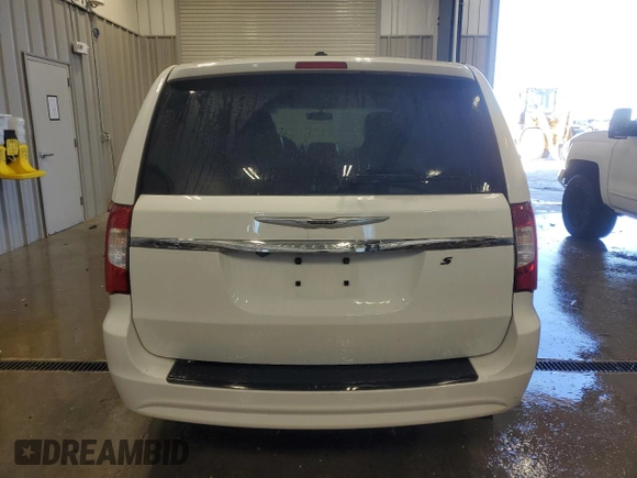 2014 Chrysler Town & Country S with VIN 2C4RC1HG0ER472251, listed as a Copart auction lot 42042705 with 89,303 mi miles and Clean Title. Bid and sale history available at carsss.com. Image 6.