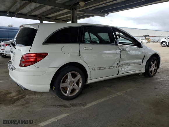 2010 Mercedes-Benz R-Class R 350 with VIN 4JGCB6FE4AA111042, listed as a Copart auction lot 51000685 with 140,450 mi miles and Salvage Title. Bid and sale history available at carsss.com. Image 3.