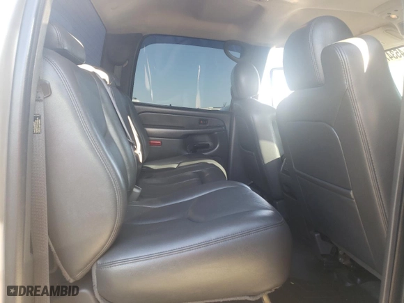 2006 Chevrolet Silverado 2500HD Work Truck with VIN 1GCHK23226F105683, listed as a Copart auction lot 45347785 with 162,219 mi miles and Salvage Title. Bid and sale history available at carsss.com. Image 10.