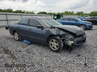 2006 Honda Accord EX-L z VIN 1HGCM56826A163491, wystawiony jako Copart lot #54251235 z przebiegiem 196 630 mil mil oraz Szkoda całkowita • Salvage title. Historia ofert i sprzedaży dostępna na DreamBid. Obrazek 4.