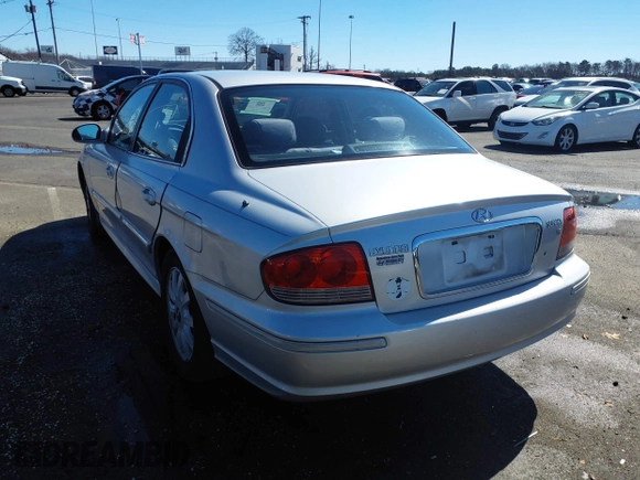 2003 Hyundai Sonata GLS with VIN KMHWF35H23A909117, listed as a IAAI auction lot 41535679 with 149,285 mi miles. Bid and sale history available at carsss.com. Image 3.