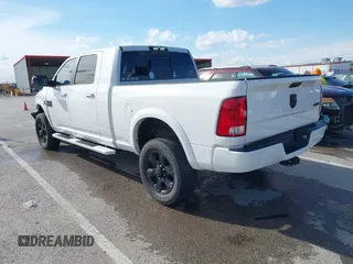 2018 Ram 2500 Big Horn z VIN 3C6UR5ML1JG177542, wystawiony jako IAAI lot #41850767 z przebiegiem 81 253 mil mil oraz . Historia ofert i sprzedaży dostępna na DreamBid. Obrazek 3.