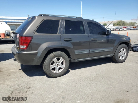 2005 Jeep Grand Cherokee Laredo with VIN 1J4HS48N55C732550, listed as a Copart auction lot 67326584 with 199,936 mi miles and Salvage Title. Bid and sale history available at carsss.com. Image 3.