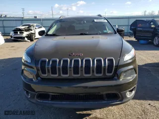 2016 Jeep Cherokee Altitude with VIN 1C4PJMCS2GW309427, listed as a Copart auction lot 88905595 with 175,974 mi miles and Salvage Title. Bid and sale history available at carsss.com. Image 5.