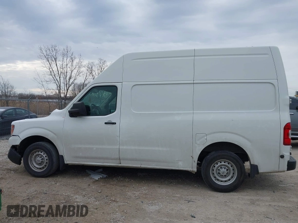2018 Nissan NV Cargo S z VIN 1N6BF0LY0JN807791, wystawiony jako IAAI lot #41868591 z przebiegiem 128 813 mil mil oraz . Historia ofert i sprzedaży dostępna na DreamBid. Obrazek 15.