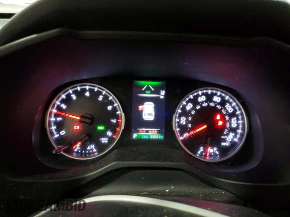 2021 Toyota RAV4 XLE z VIN 2T3P1RFV0MW206150, wystawiony jako Copart lot #57172615 z przebiegiem 55 051 mil mil oraz Szkoda całkowita • Salvage title. Historia ofert i sprzedaży dostępna na DreamBid. Obrazek 9.