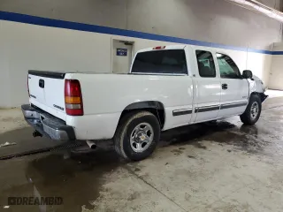 1999 Chevrolet Silverado 1500 LS with VIN 2GCEC19T7X1198025, listed as a Copart auction lot 45314655 with 161,724 mi miles and Salvage Title. Bid and sale history available at carsss.com. Image 3.