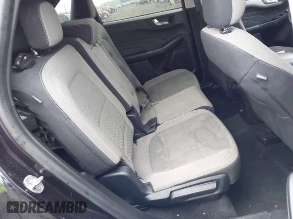 2021 Ford Escape SE z VIN 1FMCU9G63MUB17887, wystawiony jako IAAI lot #42005945 z przebiegiem 63 610 mil mil oraz . Historia ofert i sprzedaży dostępna na DreamBid. Obrazek 8.
