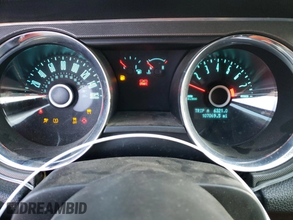 2014 Ford Mustang GT с VIN 1ZVBP8FF2E5311810, выставлен на аукционе Copart как лот 82955734 с пробегом 107 069 миль миль и Чистый • Clean title. История ставок и продаж доступна на DreamBid. Изображение 9.