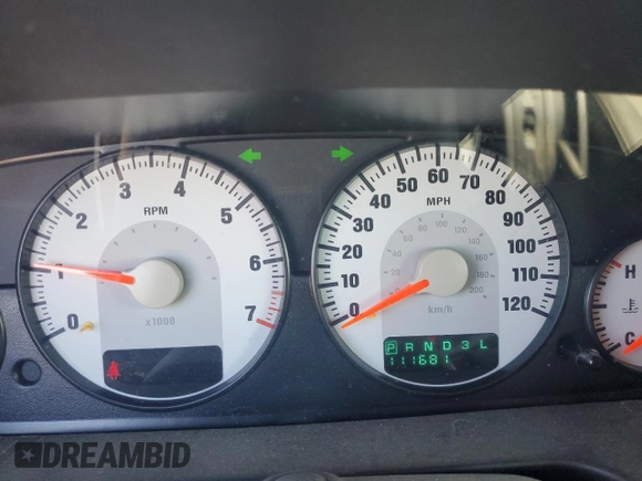 2005 Chrysler Sebring GTC with VIN 1C3EL75R85N618422, listed as a Copart auction lot 48548755 with 111,681 mi miles and Salvage Title. Bid and sale history available at DreamBid. Image 9.