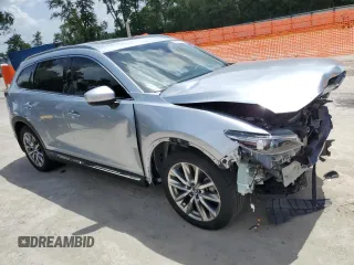 2018 Mazda CX-9 Signature with VIN JM3TCBEY8J0205833, listed as a Copart auction lot 60879045 with 29,253 mi miles and Salvage title. Bid and sale history available at DreamBid. Image 4.