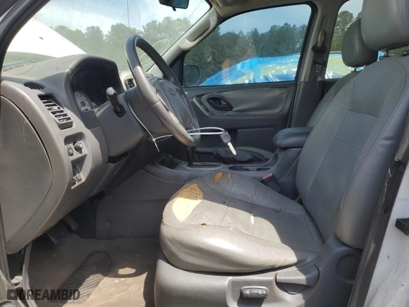 2005 Ford Escape XLT with VIN 1FMYU03165KB30111, listed as a Copart auction lot 46532875 with 155,544 mi miles and Salvage Title. Bid and sale history available at carsss.com. Image 7.
