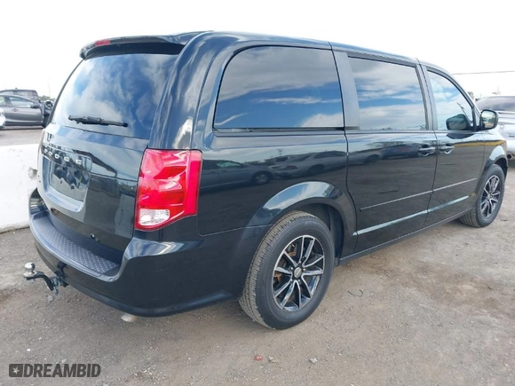 2015 Dodge Grand Caravan SXT with VIN 2C4RDGCG1FR748509, listed as a IAAI auction lot 41997581 with 93,329 mi miles. Bid and sale history available at carsss.com. Image 4.