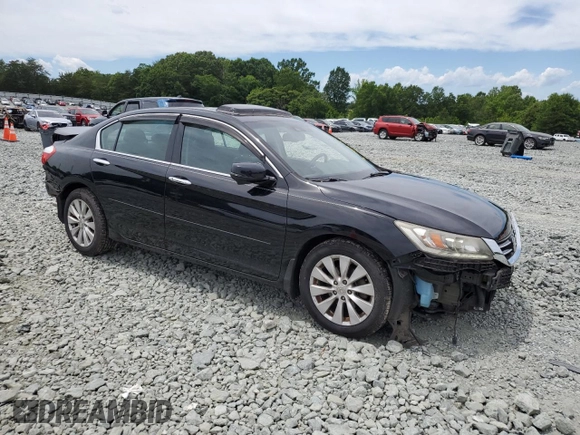 2014 Honda Accord Touring z VIN 1HGCR3F98EA012796, wystawiony jako Copart lot #57752695 z przebiegiem 96 285 mil mil oraz Szkoda całkowita • Salvage title. Historia ofert i sprzedaży dostępna na DreamBid. Obrazek 4.