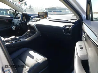 2020 Lexus NX 300 z VIN JTJDARBZ4L5007813, wystawiony jako IAAI lot #41988843 z przebiegiem 53 298 mil mil oraz . Historia ofert i sprzedaży dostępna na DreamBid. Obrazek 5.