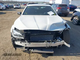 2015 BMW M5 z VIN WBSFV9C53FD594181, wystawiony jako IAAI lot #41761355 z przebiegiem Nie podano mil oraz . Historia ofert i sprzedaży dostępna na DreamBid. Obrazek 12.
