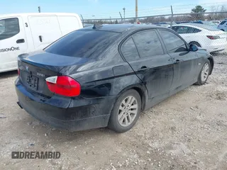 2007 BMW 3 Series 328i with VIN WBAVA33517KX71509, listed as a IAAI auction lot 41868505 with 167,905 mi miles and . Bid and sale history available at DreamBid. Image 4.
