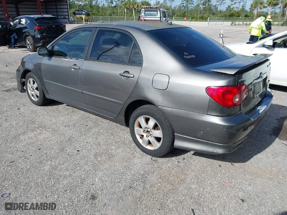2007 Toyota Corolla CE with VIN 1NXBR32E97Z800352, listed as a IAAI auction lot 41970328 with 288,087 mi miles. Bid and sale history available at carsss.com. Image 3.