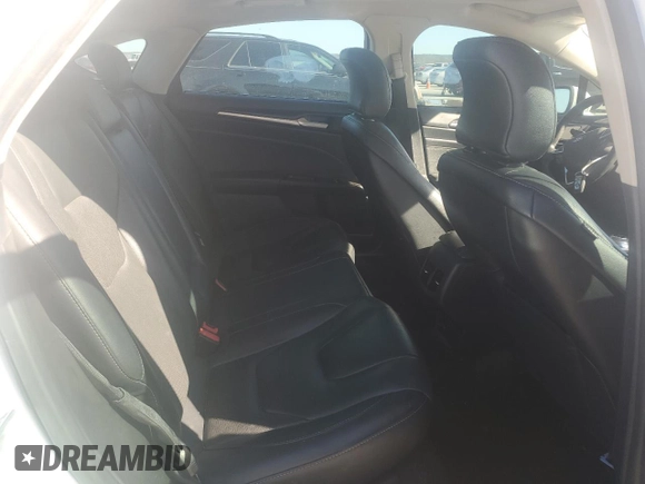 2019 Ford Fusion Titanium with VIN 3FA6P0D95KR180907, listed as a Copart auction lot 43277925 with 125,323 mi miles and Clean Title. Bid and sale history available at carsss.com. Image 10.